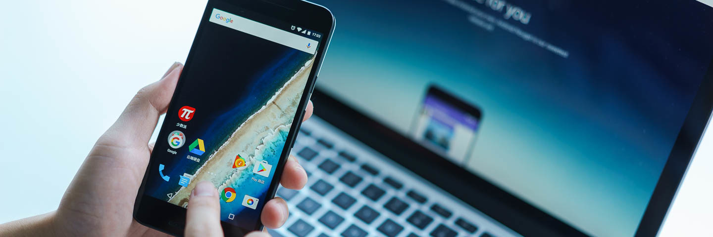 iphone laptop