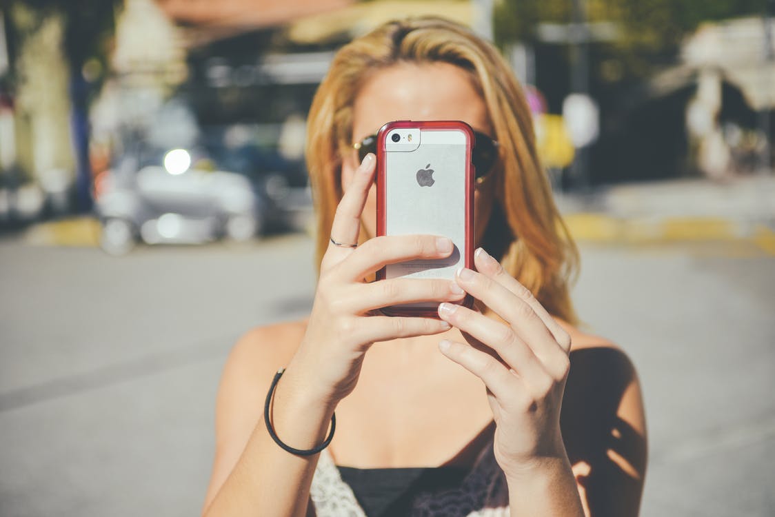 iphoneandgirl